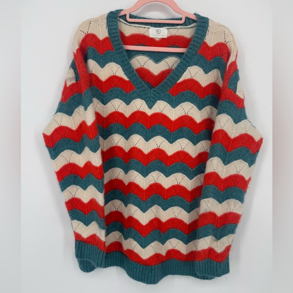 FSL Apparel Women's Blue/Orange/Cream V-Neck Sweater Size Large